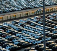Le flotte aziendali europee accelerano verso la transizione energetica: emissioni di CO₂ in calo del 25% dal 2022